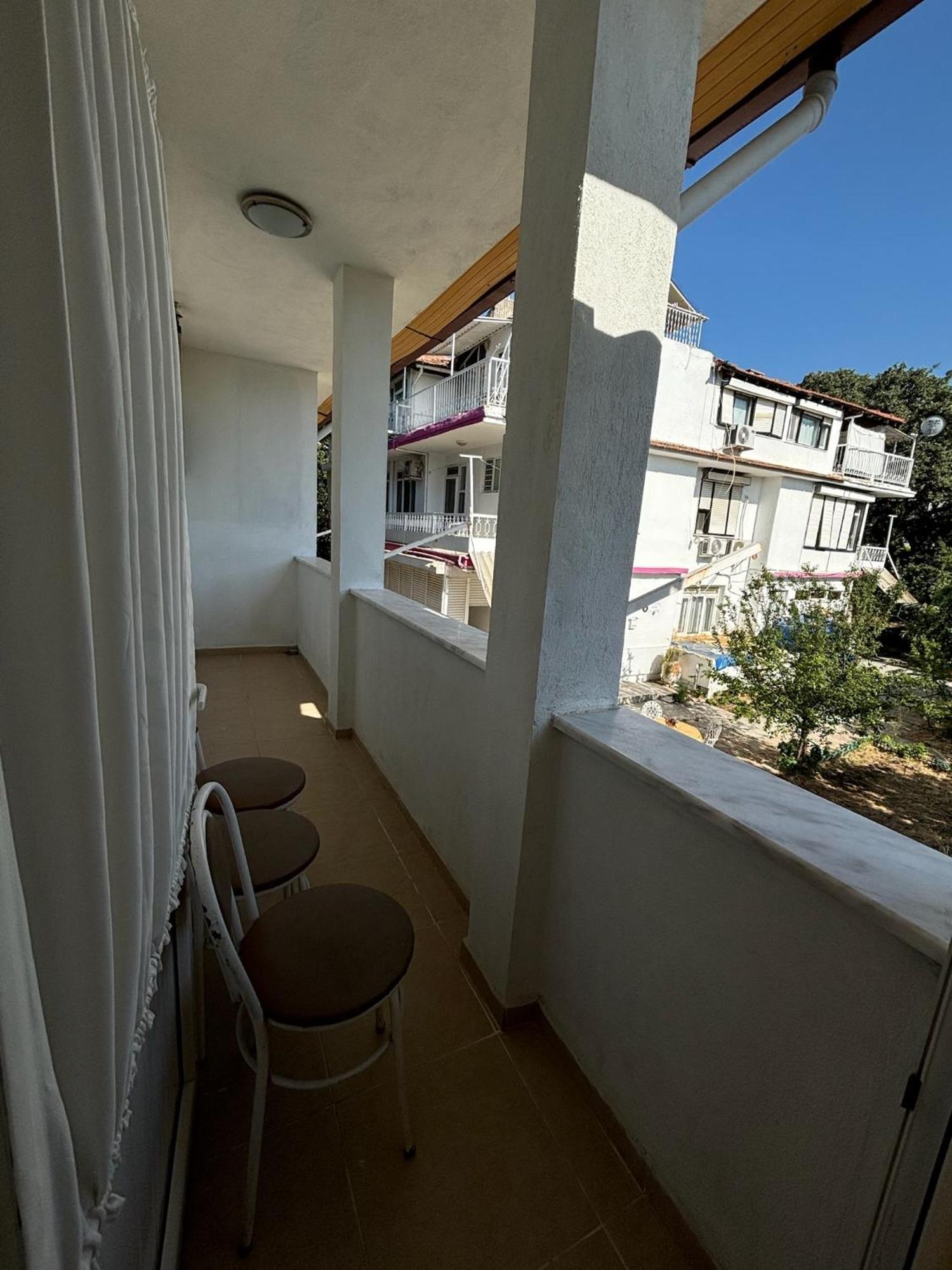 Cicek Aile Pansiyonu Burhaniye Exterior photo